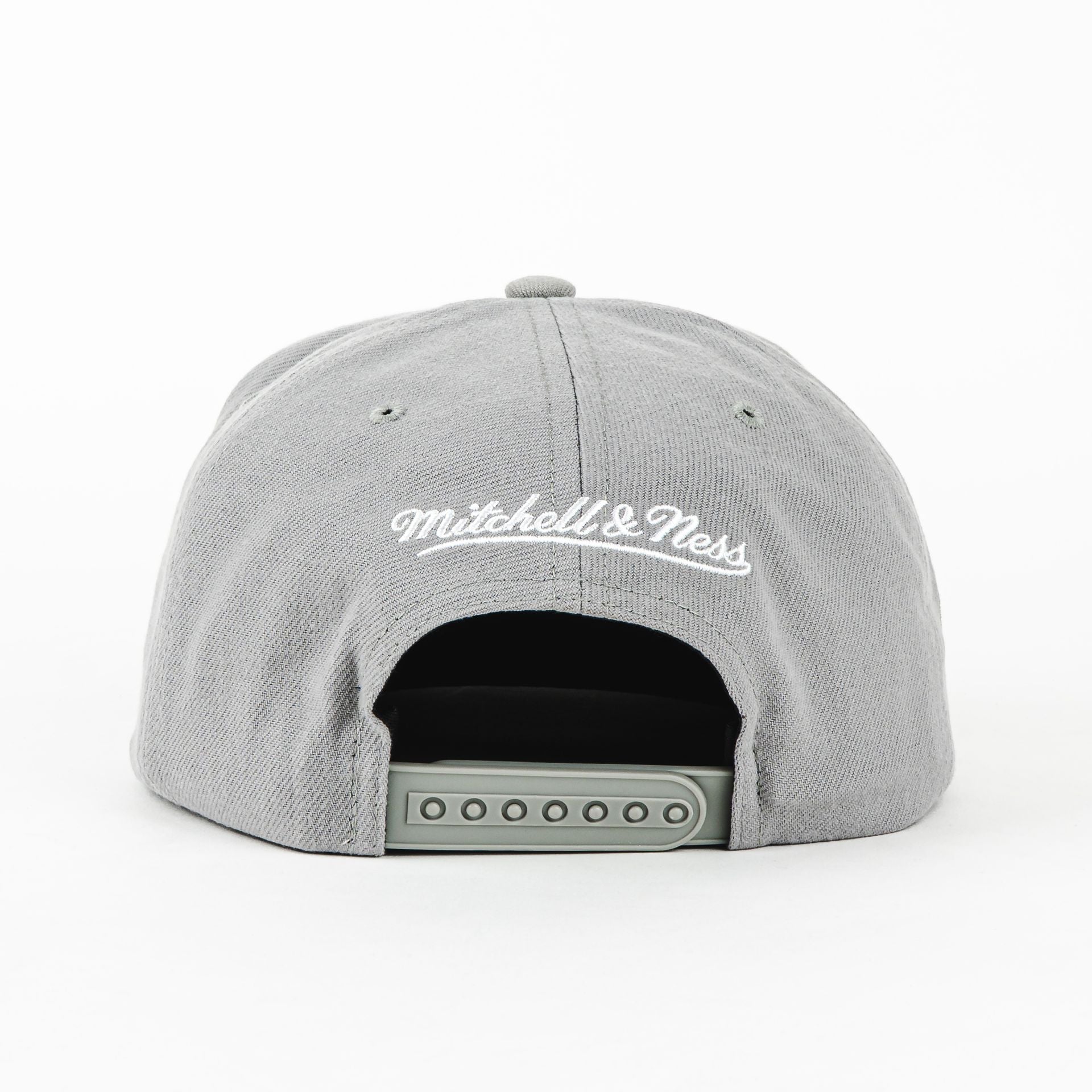 GORRA MITCHELL & NESS CELTICS EVERGREEN GREY